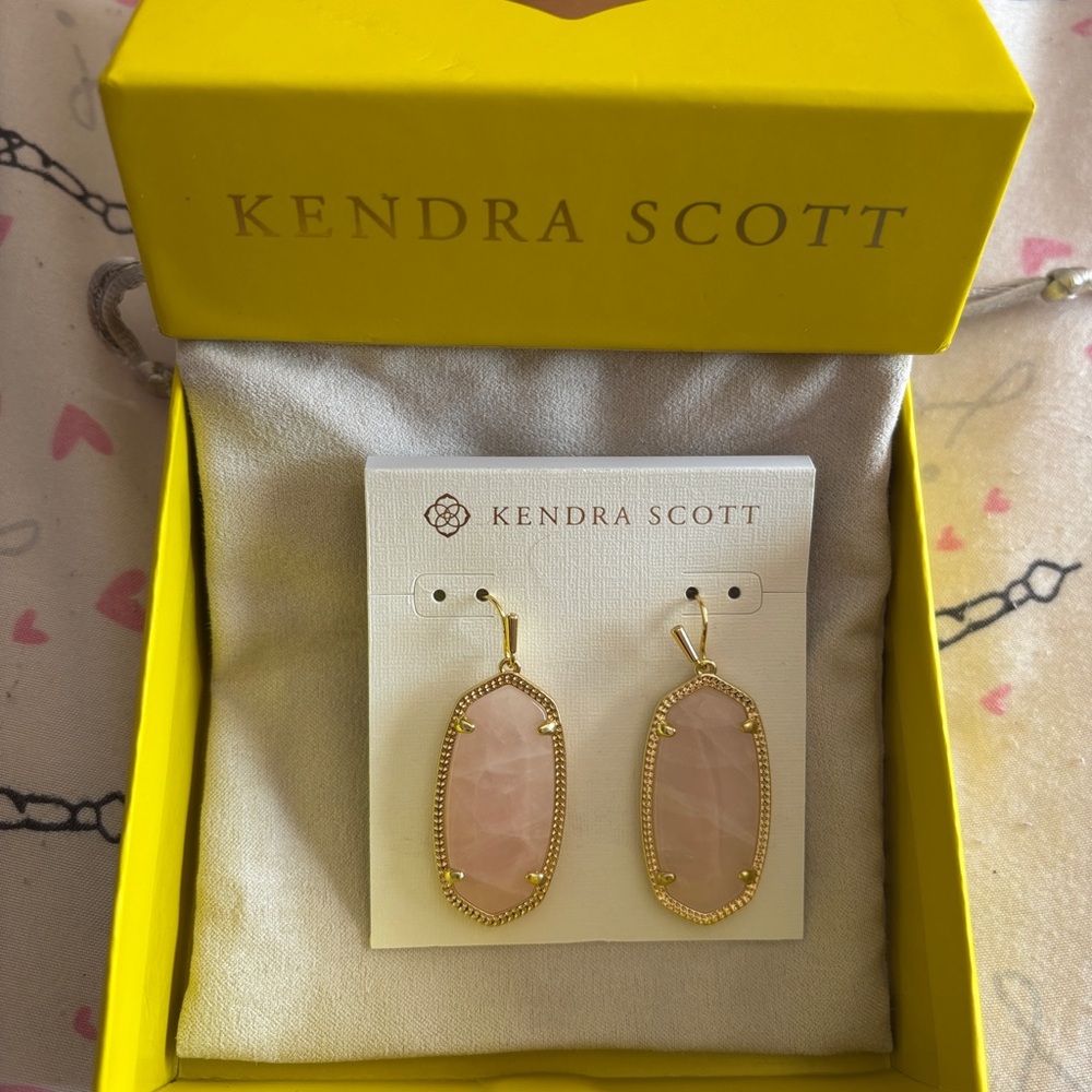 Kendra Scott Blush and Gold Oval Earrings
